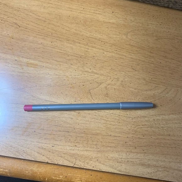 ❗️SOLD❗️💄 KAB Cosmetics Lip Liner💄 - Picture 4 of 4